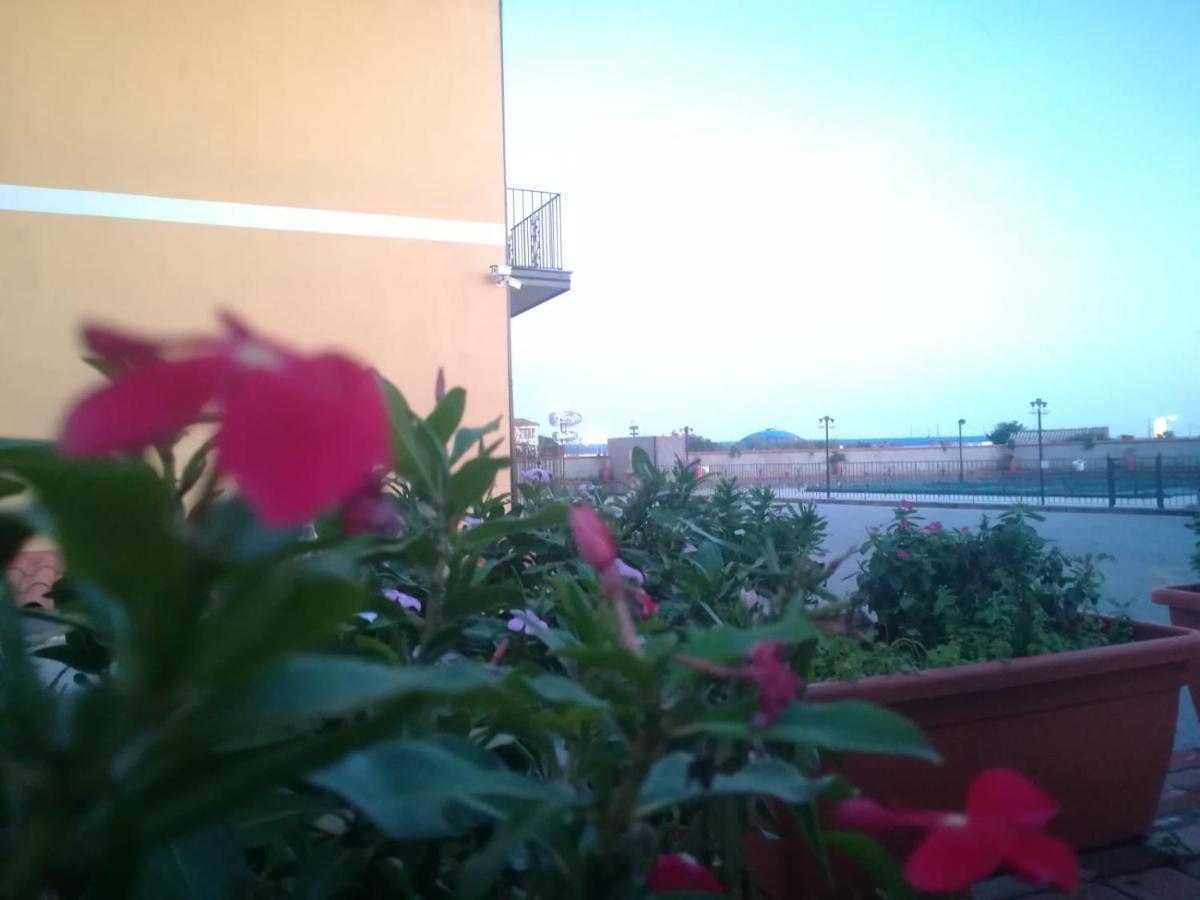 Bed and Breakfast I Colori Dell'Etna San Giovanni La Punta Exterior foto